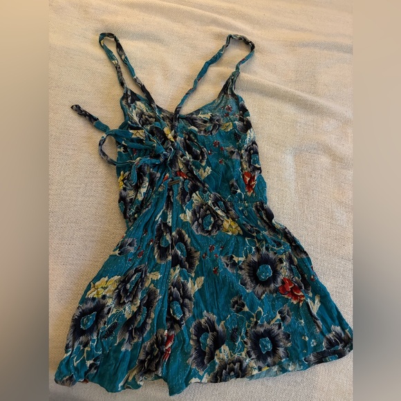 Billabong Romper - Picture 2 of 2